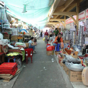 Thủ tướng Nguyễn Xuân Phúc „mỗi doanh nghiệp phải là pháo đài“ – hết đạn?