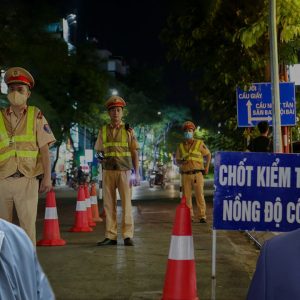 Chống cảnh sát giao thông – thượng bất chính, hạ tắc loạn