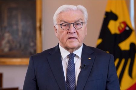 Tổng thống Steinmeier ký sửa đổi Luật cơ bản, mở đường cho phát triển quân đội Đức