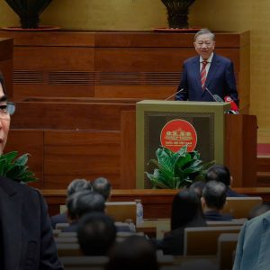 BỘ TRƯỞNG NHẬT BẢN TỪ CHỨC SAU PHÁT NGÔN, CÒN QUAN CHỨC VIỆT NAM THÌ SAO?