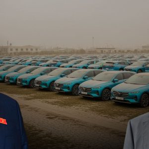 XE ĐIỆN – LỆNH CƯỠNG BỨC TRÁ HÌNH MANG TÊN “CHUYỂN ĐỔI XANH”