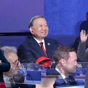 Chuyến Đi New York: Anh Rừng Sang Mỹ „Cầu An“ Hay Vở Kịch „Tẩy Trắng“ Xuất Xứ?